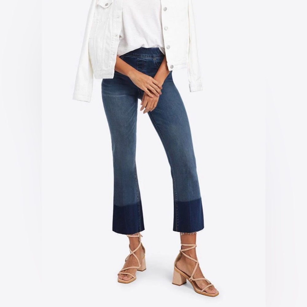 Spanx Cropped Flare Jeans with frayed hem in medium wash size XS - Picture 1 of 15
